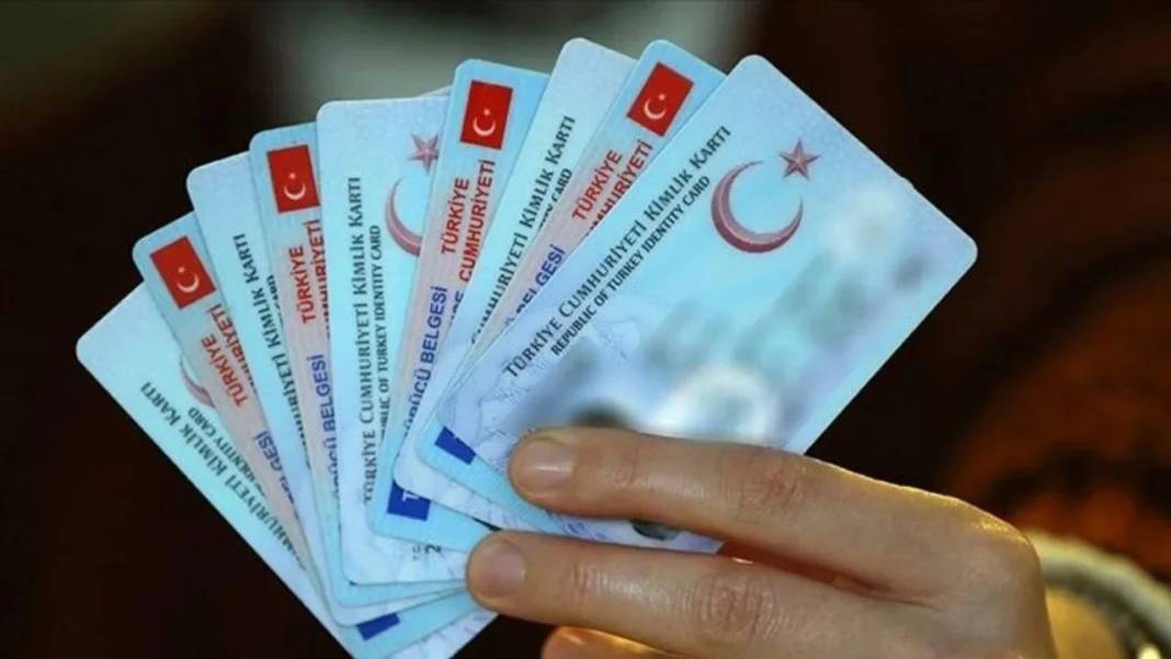 Ehliyette yaş sınırı tamamen değişti. Bu yaştan sonra bütün ehliyetler çöp olacak 6